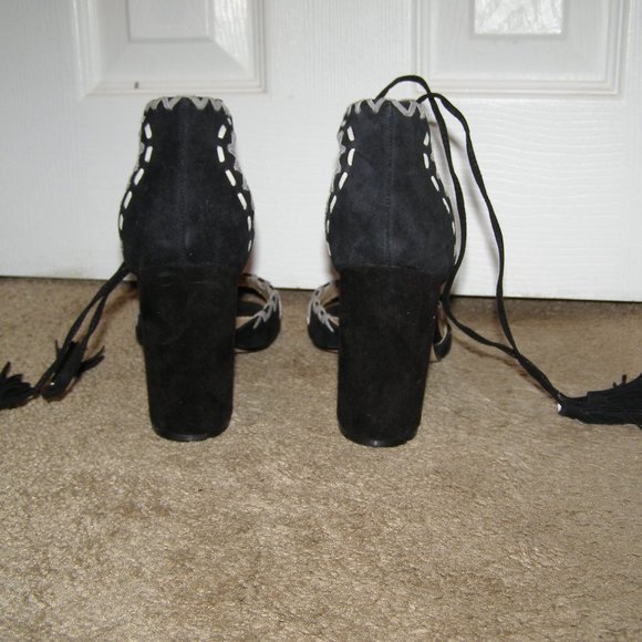 NEW Ivanka Trump Suede Ankle lace heels size 8-8.5 - Picture 9 of 13